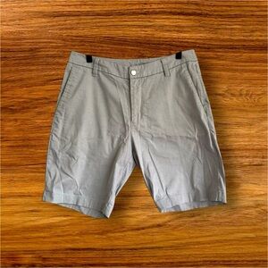 Lululemon Light Gray Commission Shorts Men’s Size 32 Walking Travel Athleisure